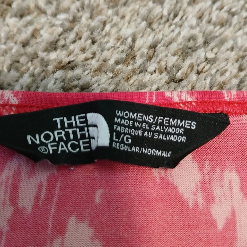 Top de ropa deportiva The North Face FlashDry para mujer talla grande Foto 4 de 4