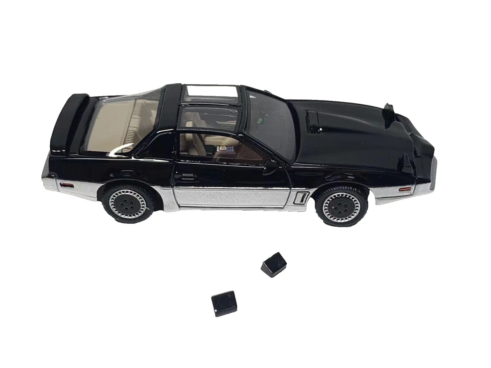 Литые модели автомобилей, грузовиков и фургонов Hot Wheels Retro Entertainment масштаб 1:64 Pontiac