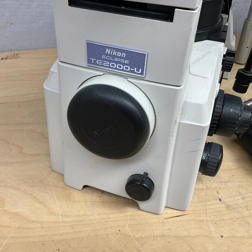 Nikon TE2000-U Inverted Phase Contrast Fluorescence Microscope TESTED - Image 2 of 4