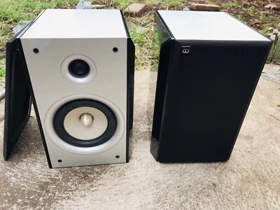 welling bookshelf speakers
