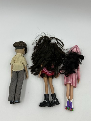 Bratz & Moxie Puppen Set MGA 2 Mädchen & 1 Junge mit Kleidung & Zubehör wie abgebildet - Bild 7 von 12