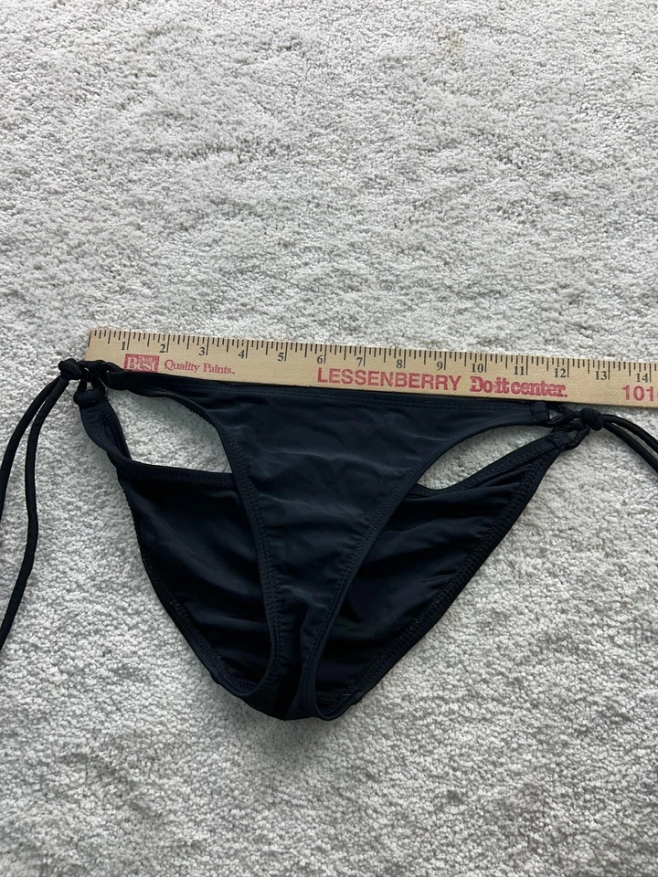 Biquíni Op Feminino Pequeno Preto Laço Lateral Natação Cintura Baixa Elástica Roupa de Praia - Imagem 3 de 4