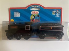 Thomas Friends Wooden Railway Tank Train DONALD 9 ENGINE 2004 NEW IN BOX