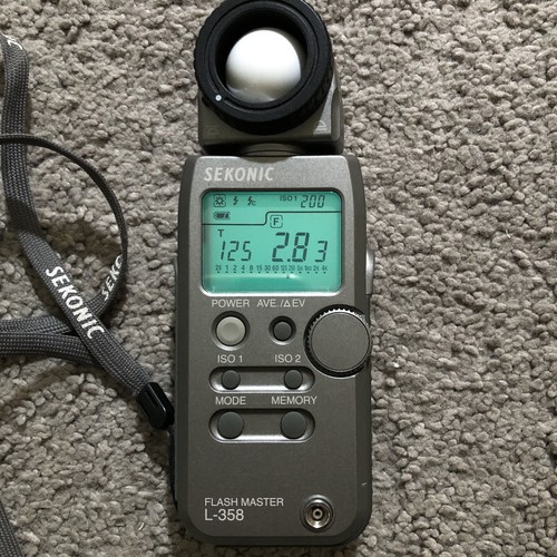 Sekonic L-358 Flash Master Digital Light Meter Silver (No Case) - Picture 5 of 11