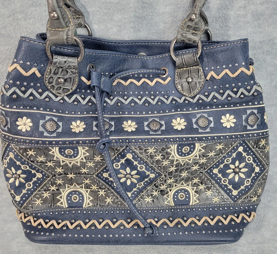 Bolso de hombro Montana West oculto con tachuelas occidentales azul marino Foto 2 de 4