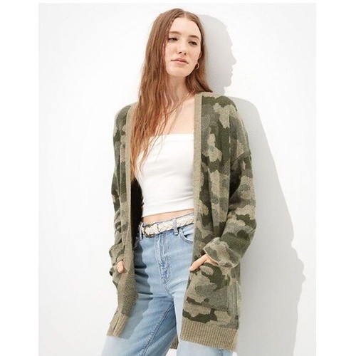 NWOT American Eagle Outfitters Camo 