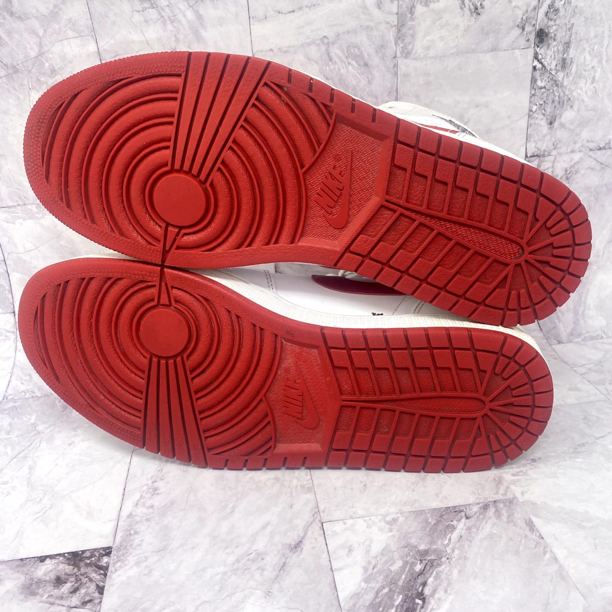 Nike Air Jordan 1 Mid White/Gym Red 2014 Basketball Sneakers  display picture 1