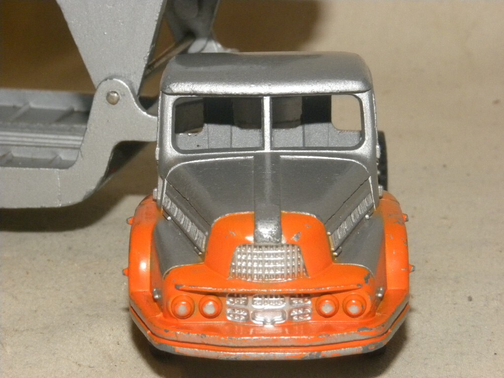 DINKY TOYS ANCIEN CAMION UNIC PORTE VOITURES réf 39 A EN BOITE EUR 200,00 - FR
