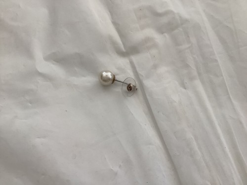 Orecchini a perno singolo perla una pietra nascita giugno 7,5 mm - un solo orecchino - Foto 3 di 5