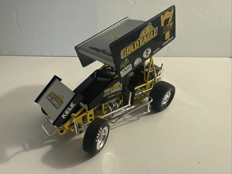 Jeff Swindell Gold Eagle #7TW Sprint Car GMP 1:18 Diecast Car - Image 3 of 4