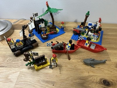 Vintage Lego Pirates & Minifigs 6260 6265 6245 6235 6257