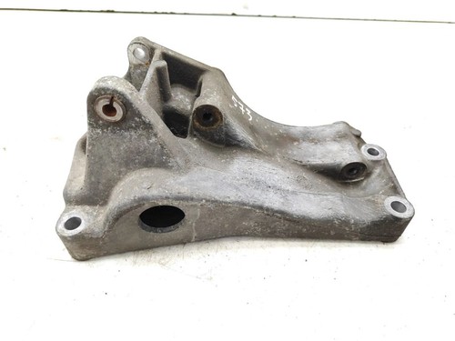 Volkswagen Golf III 1995 1.6 Halterung Lichtmaschine 030145169H Benzin 55kW