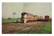 Postcard: Atlantic 4-4-2 Locomotive w/ Train, Milwaukee Road Railroad