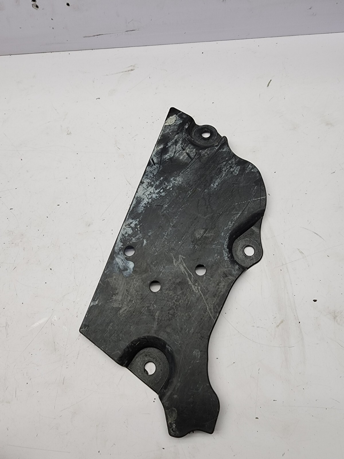 2019 BMW 3 G20 330 i Left Side axle Dust Protection Cover Guard 