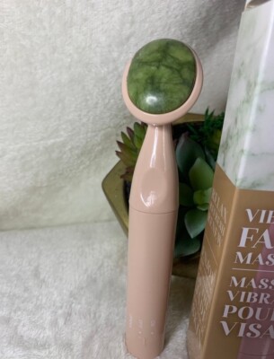 B PURE VIBRATING COOLING SENSATION JADE FACIAL MASSAGER BATTERY OPERATED