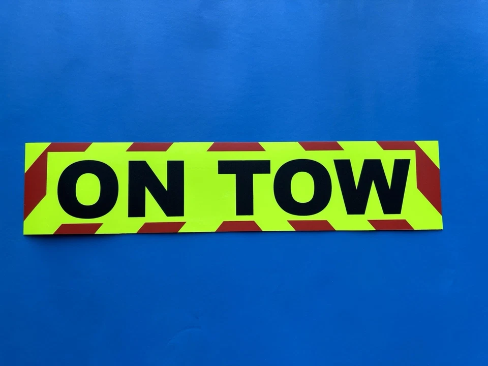 ON TOW Fluorescent Magnetic Warning Sign with chevrons - Image 1 of 1