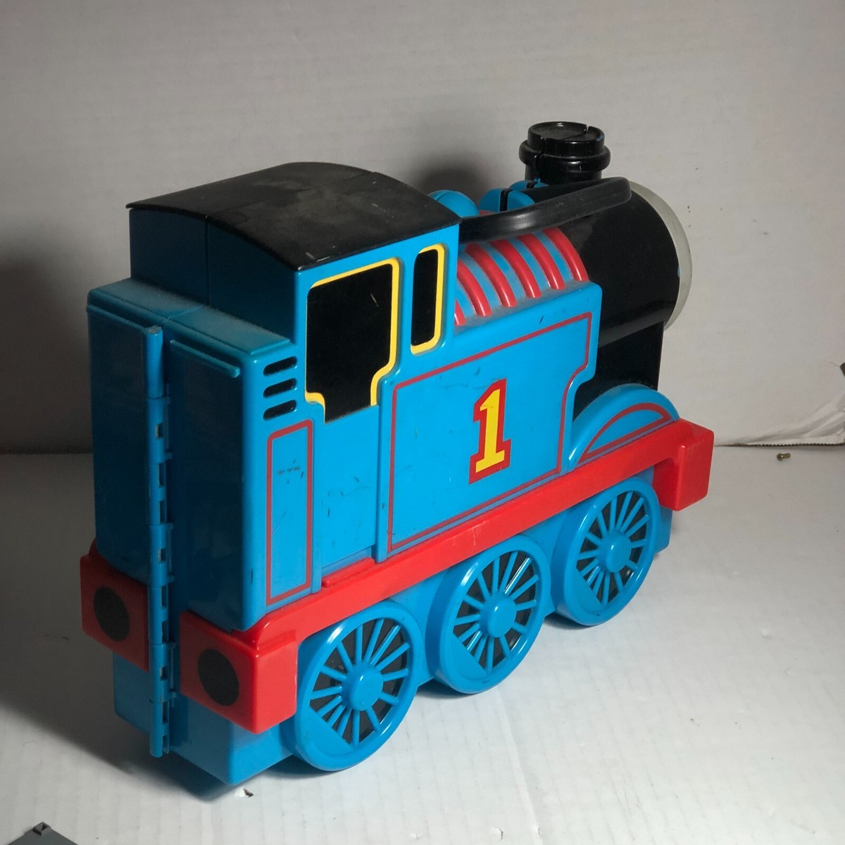 Thomas The Tank Engine Train Take Along Carrying Case 17 Car