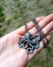 Cthulhu Necklace / H.P. Lovecraft / Lovecraft Gifts / Cthulhu / Octopus / Ocean