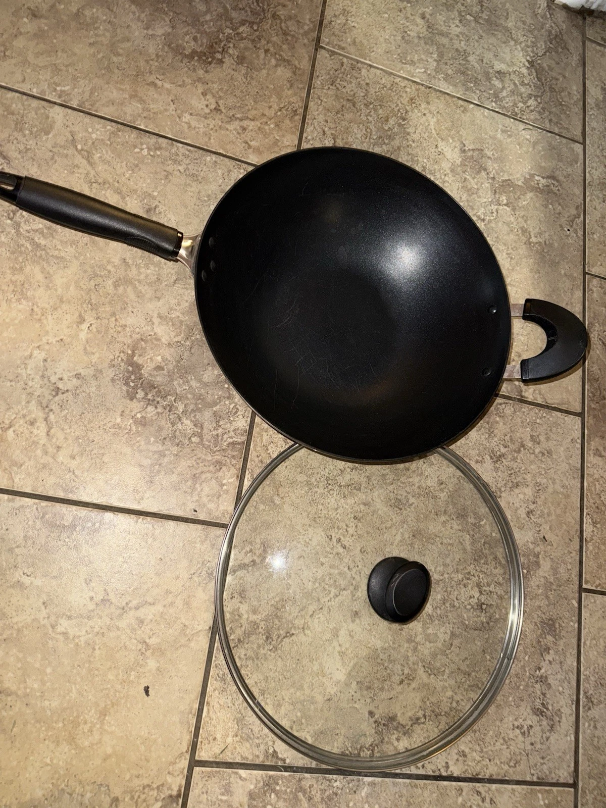 Wok Pan With Lid