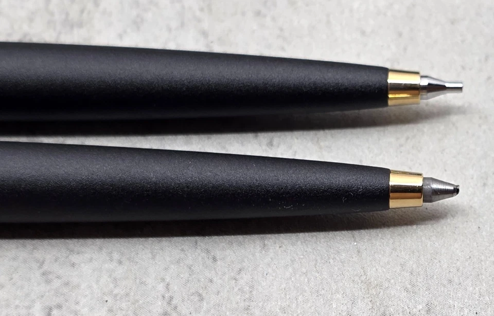 Conjunto de caneta esferográfica e lápis Parker clipe de flecha/caixa original/ouro preto vintage - Imagem 4 de 4