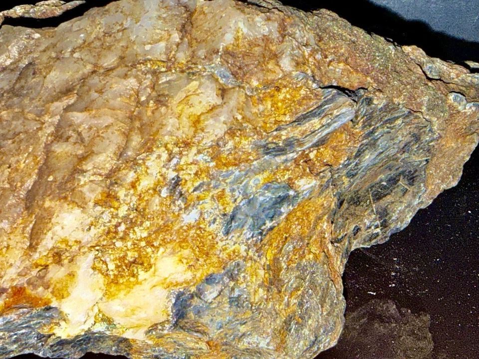 HIGH GRADE-HIGHLY MINERALIZED-GOLD-SILVER-PLATINUM ORE FROM  THE MOTHERLODE - Image 2 of 4
