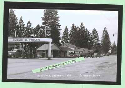Found PHOTO Old 1940's Standard Oil Chevron Gas Service Station in California
