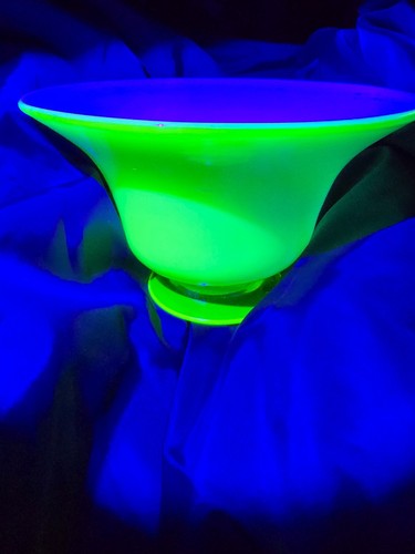Small VASELINE glass JUG and BOWL- Green GLOW under UV- VINTAGE. uranium glass - Picture 20 of 20