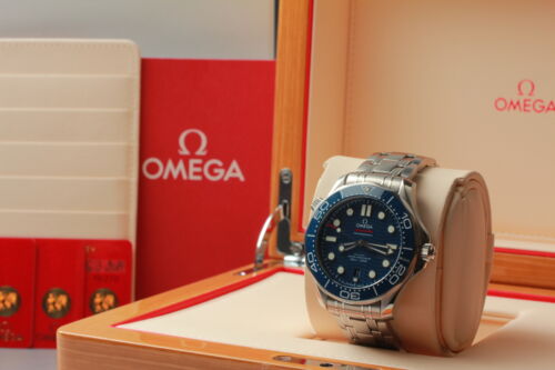 [NEAR MINT] OMEGA Seamaster CO-AXIAL8800 35J 300m/1000ft Men's Watch JAPAN W698 - Picture 1 of 11