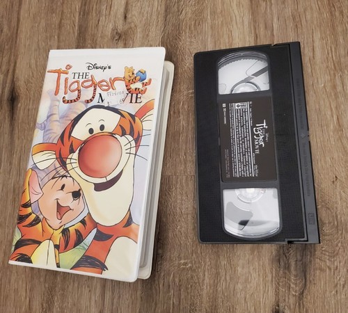 2 VTG Winnie The Pooh VHS The Tigger Movie 2000 Winnie The Pooh & Friends 1984 - Picture 11 of 13