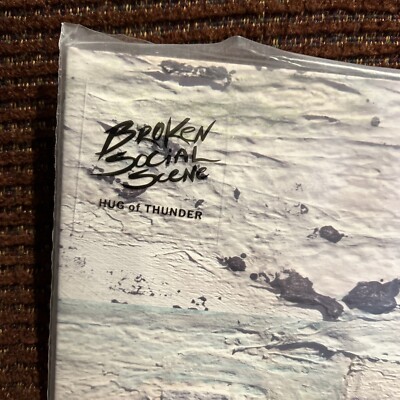 未聴 Broken Social Scene Hug Of Thunder Broken Social Scene Pits Creativity Against Collapse on 'Hug of