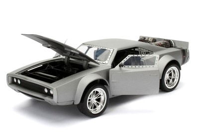 DOM'S ICE CHARGER FAST&FURIOUS F8 MOVIE THE FATE OF THE FURIOUS 1