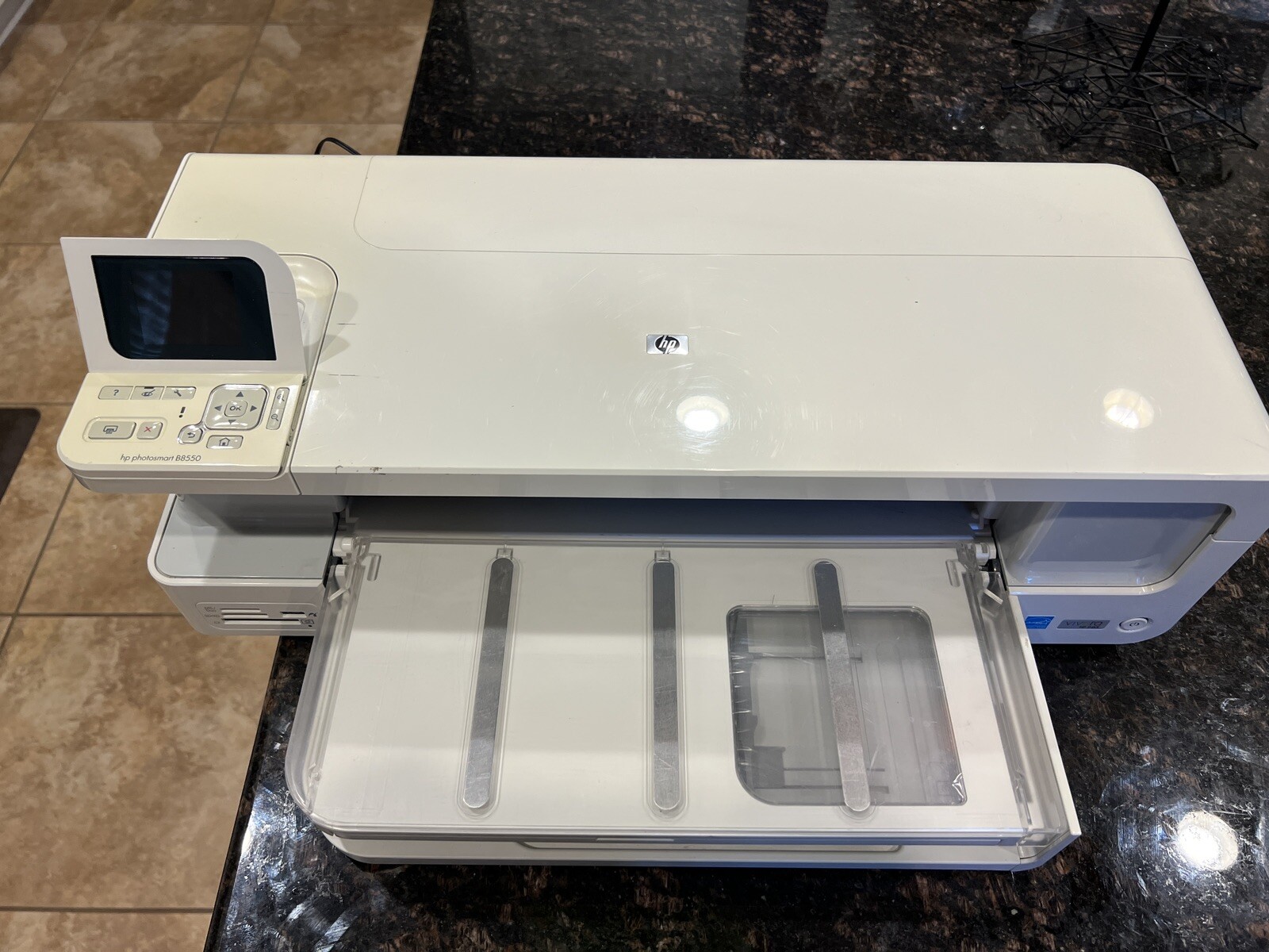 HP Photosmart B8550 Digital Photo Inkjet Printer (for Parts).