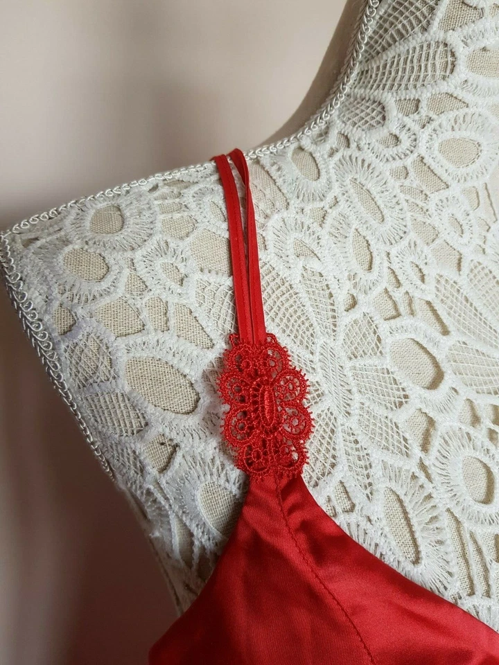 CHANTELLE red satin lingerie medium UK 12 EUR 38 - Image 3 of 4