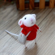 Lovely Mouse Needle Felting Kit, Pure 70S Fine Wool, Felting Foam Mat, 2 Needles