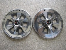 Chevrolet Corvette 1965 Hubcaps Wheel Covers Set Of 2 Driver Quality Free Ship