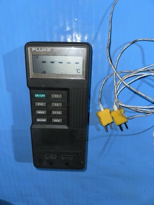 Fluke 52 K/J Digital Thermometer