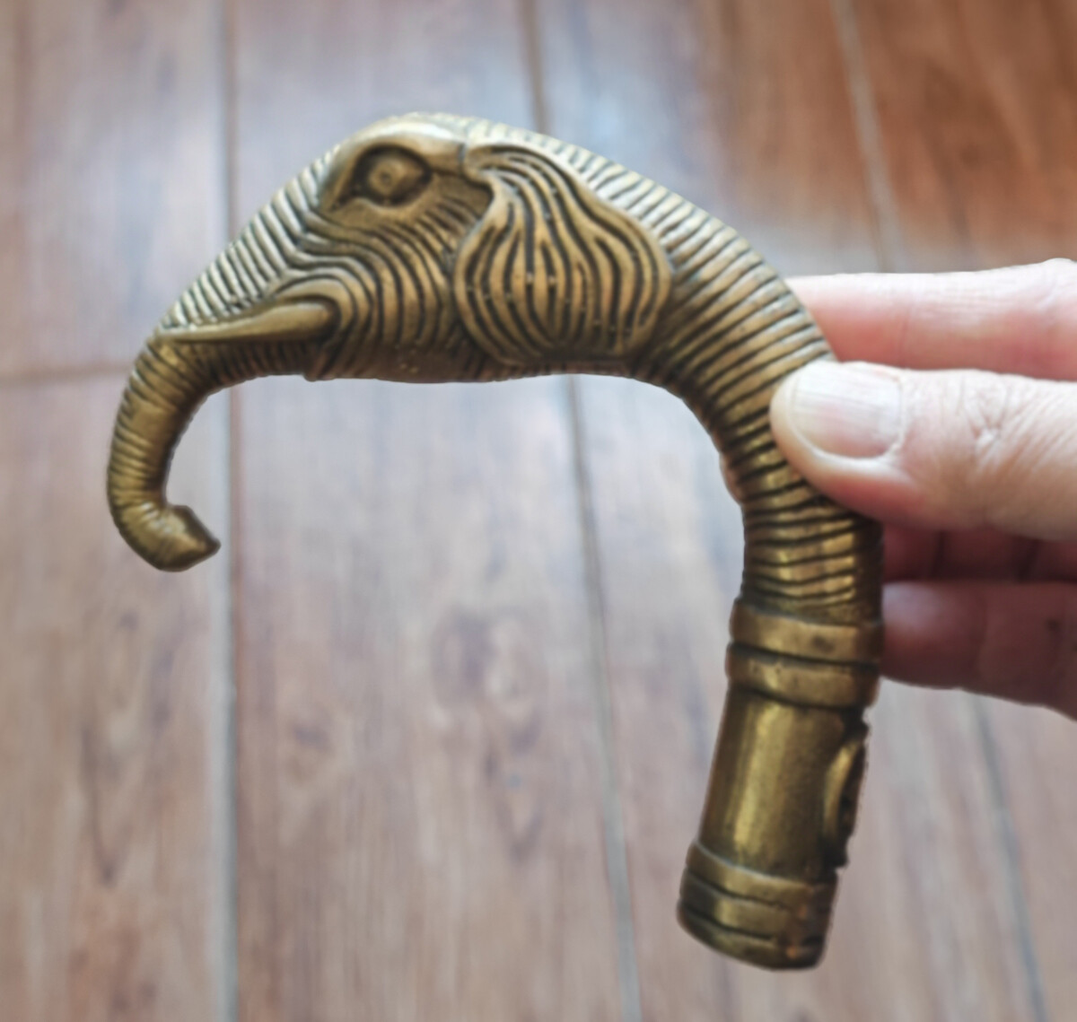 lucky Old Bronze Hand Carved elephant Cane Walking Stick Head
