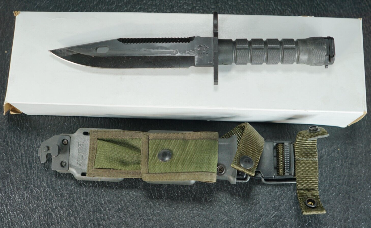 個人装備 BUCK KNIVES M9 BAYONET Buck Knives 188 USA M9 Bayonet w/ original box sheath bianchi