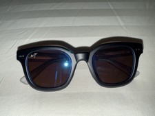 Maui Jim Shore Break MJ 822-02MG Black Cat Eye Sunglasses Blue polarized Lens