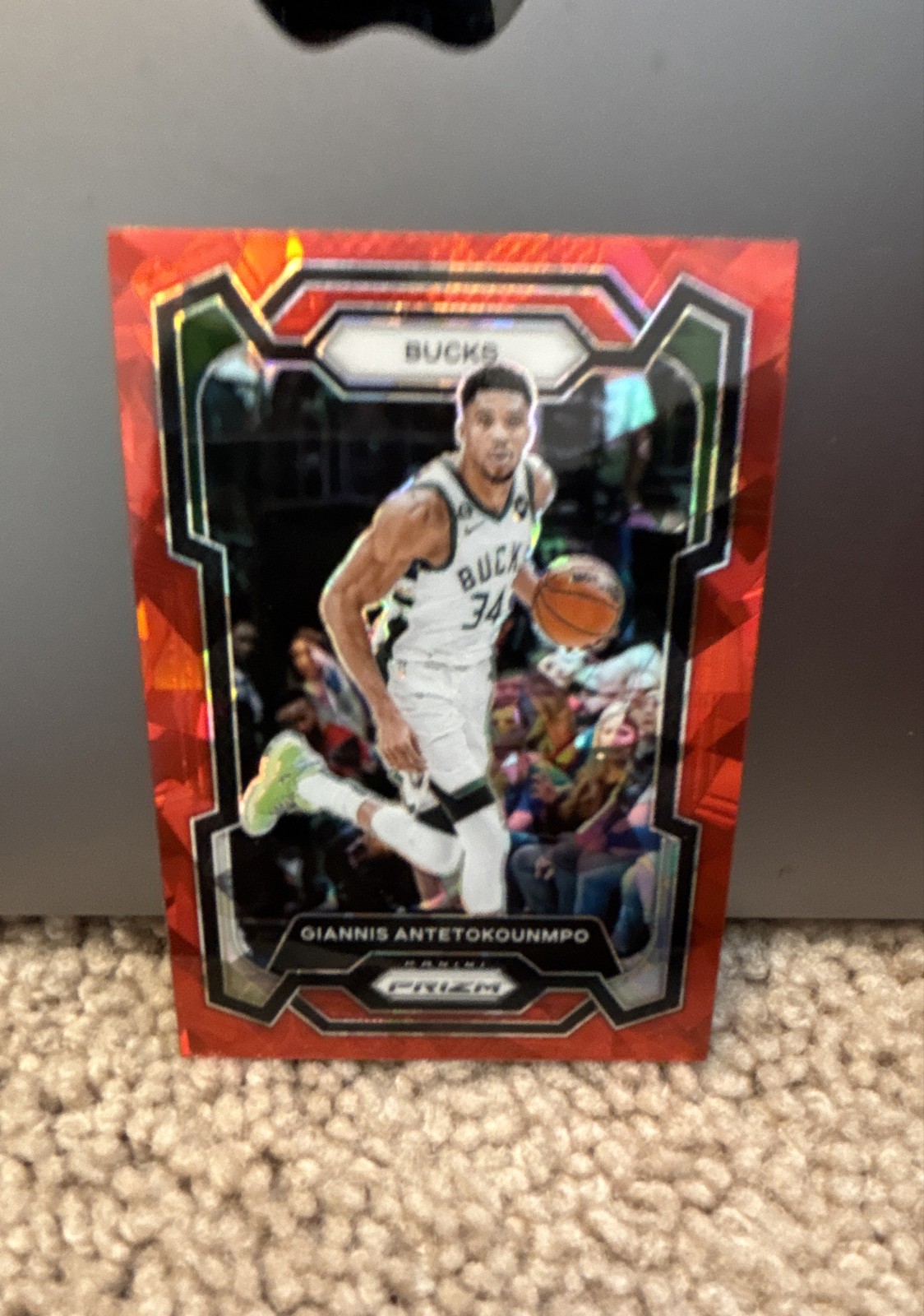 2023-24 Panini Prizm - Giannis Antetokounmpo #103 Red Ice Prizm