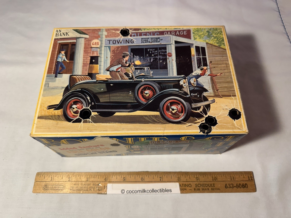 Vint 1968 AMT Plastic Model Kit Bonnie & Clyde 1932 Ford Roadster