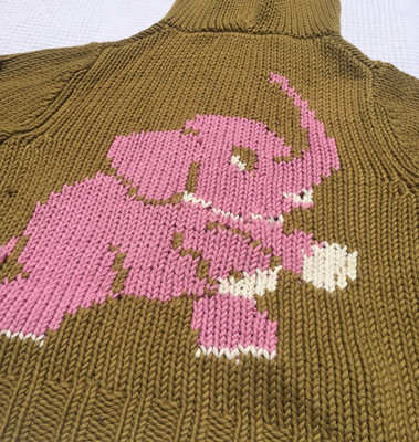 RARE! Y2K BETSEY JOHNSON ''BETSEYVILLE'' INTARSIA KNIT PINK ELEPHANT CARDIGAN SZ M