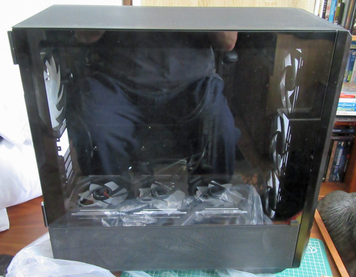 Lian Li Lancool III Full Tower PC Case - Black - Picture 9 of 11