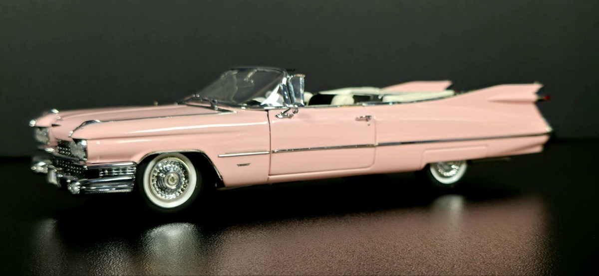 Danbury Mint 1959 Pink Cadillac Series 62 Convertible Diecast W
