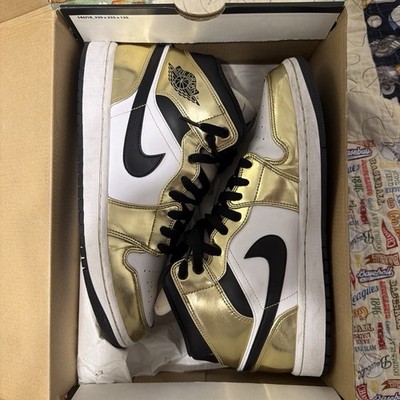 Jordan Air Jordan 1 Mid SE Metallic Gold Black White Mid-Top Leather 2020