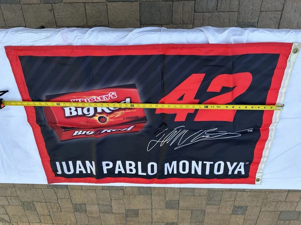 Bandera NASCAR 3 pies X 2 pies #42 Juan Pablo Montoya Wrigley’s Big Red Racing Foto 4 de 4
