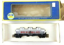 Coche cisterna AHM HO #5480C Three Dom Republic 8181 ~NUEVO EN CAJA~ T124