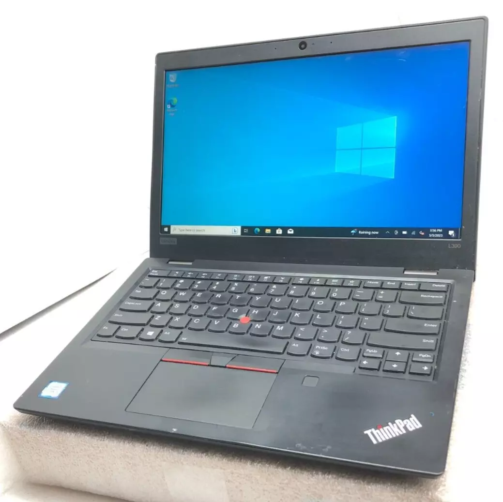 Lenovo Thinkpad L390 Intel Core i5 8265U @ 1.60GHz 8GB RAM 512GB SSD Win  10*READ