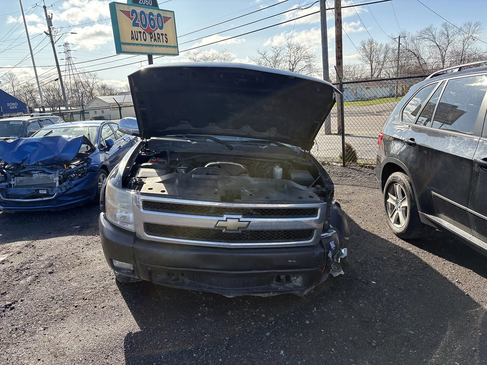 Espejo retrovisor derecho usado se adapta a: Chevrolet Silverado 1500 2010 camioneta eléctrica con integrado Foto 4 de 4