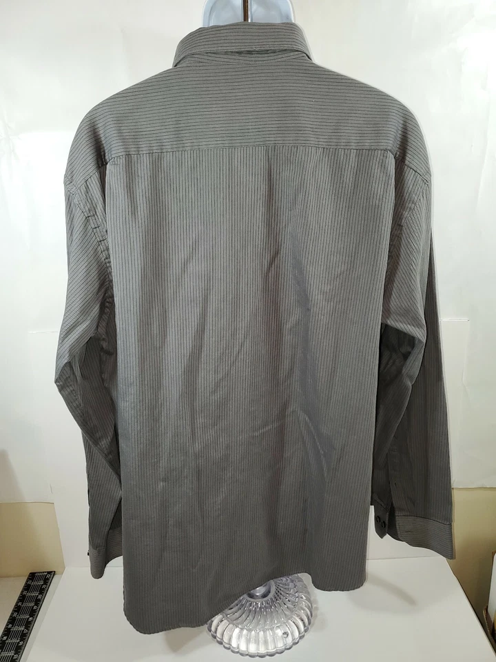 4 Van Heusen Mens Dress Shirts Lt Gray, Dark Gray, Green, Black XXL18-18.5 - Image 2 of 4